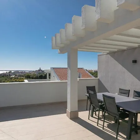 Vakantiehuis Valencan 3 Mednjan