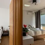 Valencan 3 Dom wakacyjny Mednjan